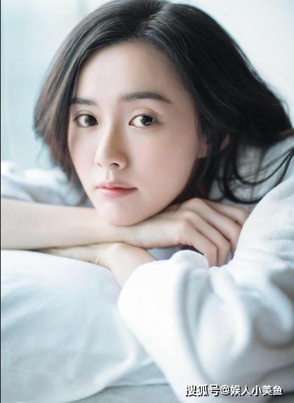 江铠同背景深,背景深厚，星途璀璨的影视新星