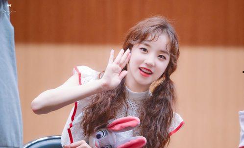 照片宋雨琦,青春活力，魅力四射的时尚偶像